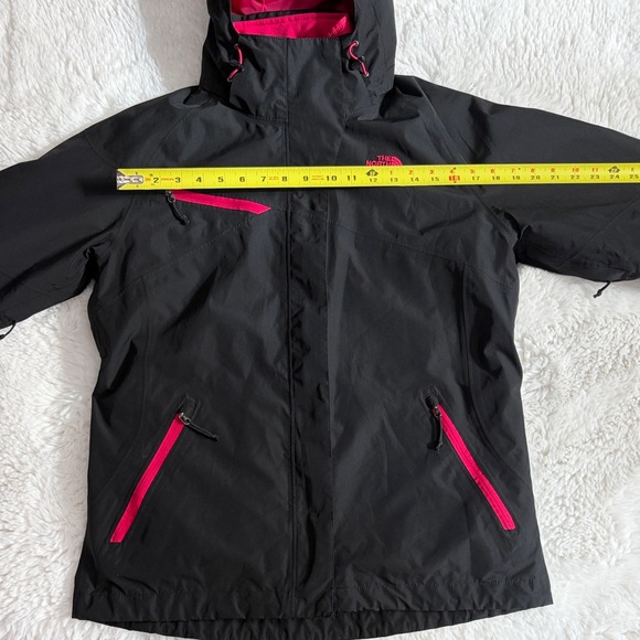 The North Face,Size L,Women's Black and Pink Jacket - Picture 3 of 17